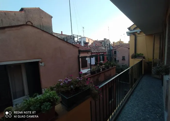 Casa Gialla Venise
